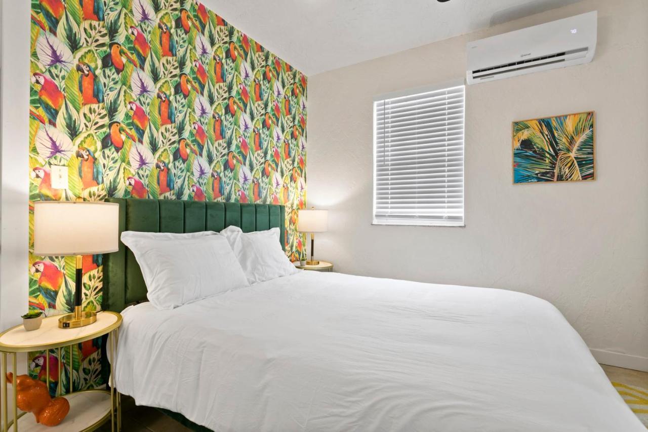 Bayside Safari 1Bed 1 Bath Apartment Tampa Exterior foto